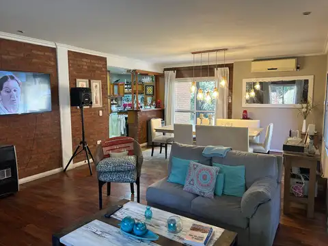 Casa en Barrio Cerrado Santa Amedlia