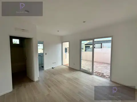 Depto Tipo Casa en Venta de 3 ambientes
