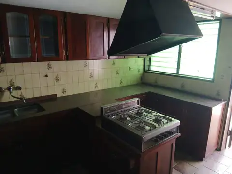 Casa en Venta de 3 ambientes en Ramos Mejía | APTO CREDITO