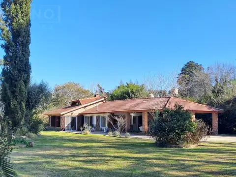 LDO. Venta Casa 5 amb   Casa huéspedes Pileta Cancha Paddle Lote 3413m2 El Remanso Apto Crédito