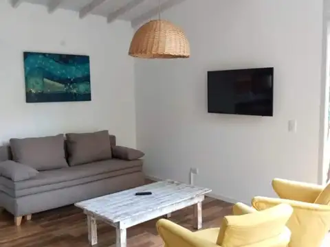 Casa en Alquiler Temporal con 1 cochera