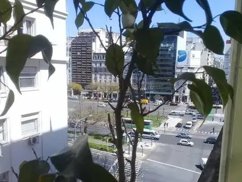 Oficina en Venta 80 años