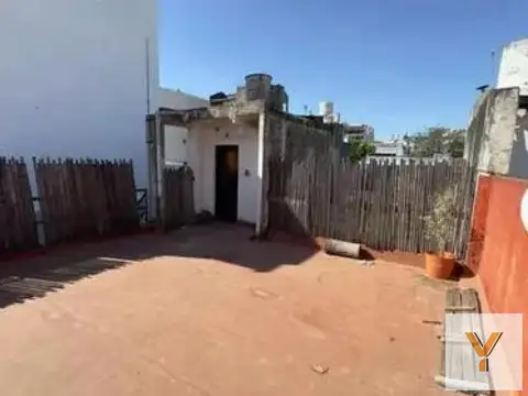 Pasaje Castellanos e/ Ladines y José León Cabezón