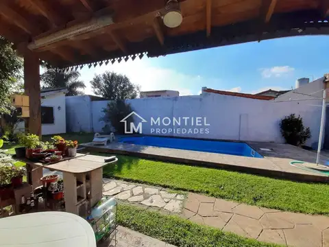 Casa  en Venta en El Palomar, Morón, G.B.A. Zona Oeste