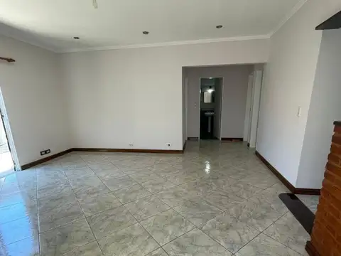 Depto Tipo Casa 4 ambientes con 1 baño