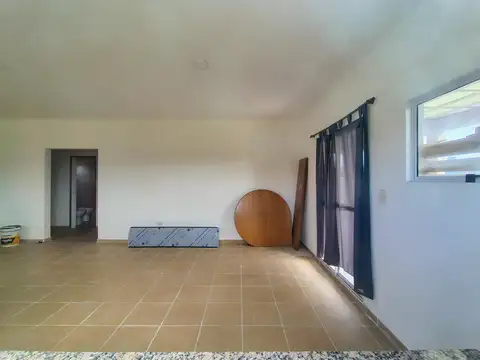 Casa 4 ambientes con 1 baño