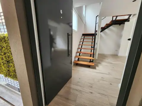 Depto Tipo Casa en Alquiler en Boedo, $ 1.200.000