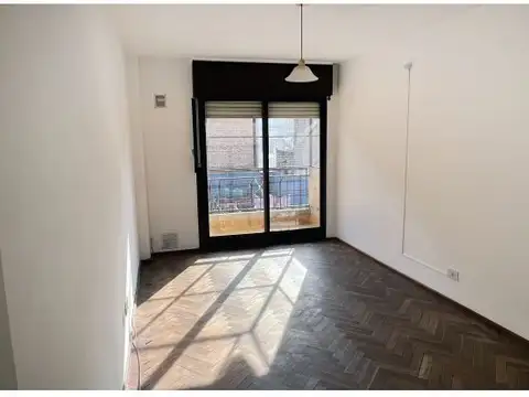 3 de Febrero 2076 , Piso No definido