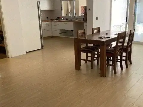 Casa en Venta en Villa Luzuriaga, USD 194.900