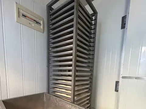 Venta de llave Distribuidora de quesos en Malvin