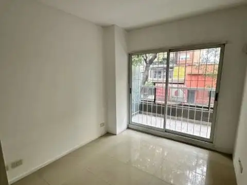 Bulnes 800, Piso 1