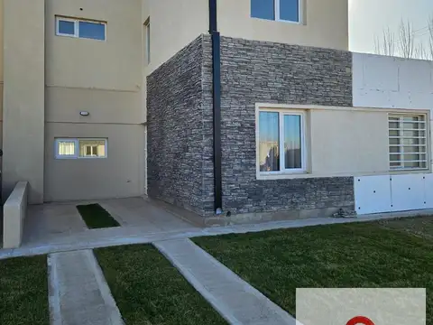 Casa en Venta en Cipolletti, USD 215.000