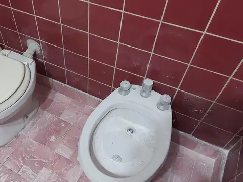 Depto Tipo Casa en Alquiler con 1 cocheras