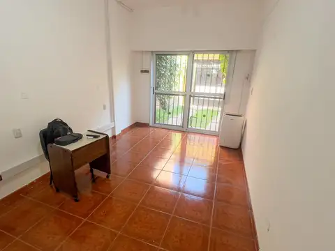 Depto Tipo Casa en Alquiler de 4 ambientes