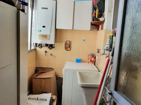 DPTO 3 AMB AL FTE CON COCHERA