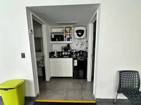 Oficina en Alquiler al Este