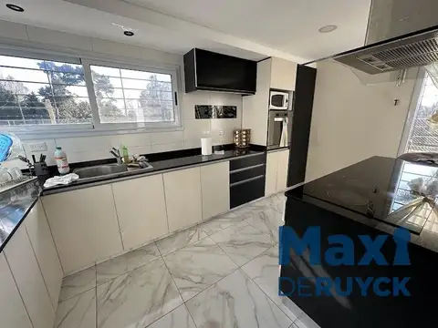 Casa en Venta al Oeste