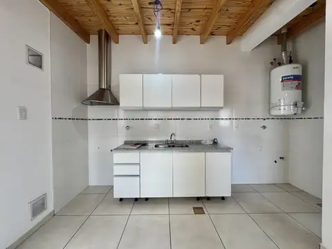Departamento en Alquiler con 1 cocheras