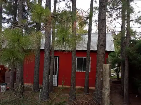 Casa 3 ambientes con 2 baños
