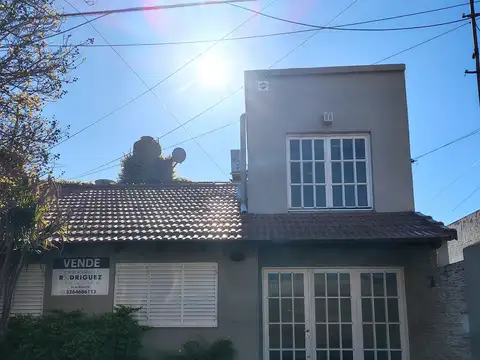 Casa - San Nicolas De Los Arroyos