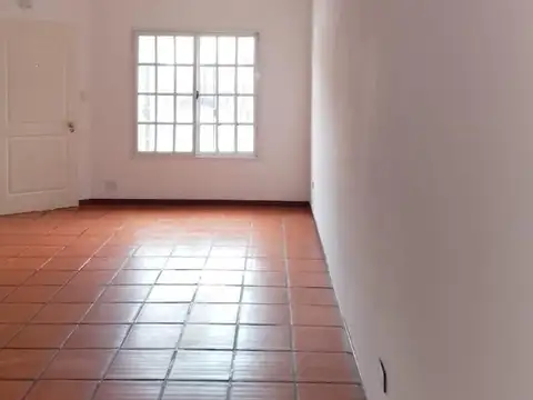 Casa en Alquiler en Villa Adelina, $ 1.350.000
