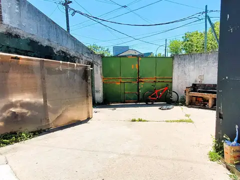 Galpon en Venta en Lanus Oeste, USD 320.000