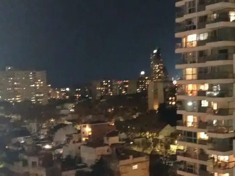 Luminoso 2 ambientes a la calle con gran vista panorámica de 360G  balcón de 19m