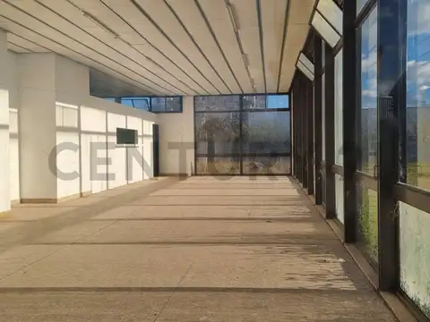 LOTE GALPON INDUSTRIAL EN ALQUILER EN LA PLATA