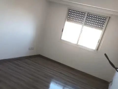 Venta. San Miguel. Barcelona II, 3 amb con balcón