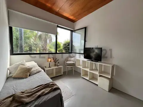 17 entre 462 y 464 , Piso 0