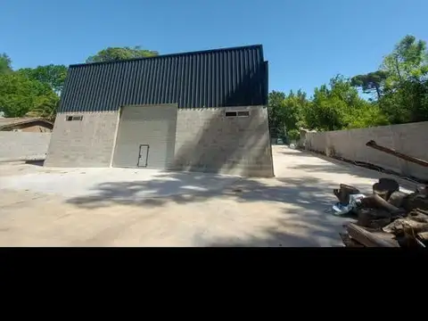 Galpon en Alquiler 50  mts Fondo
