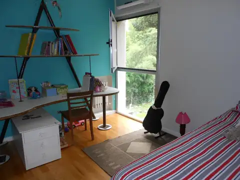 De Los Payadores 942