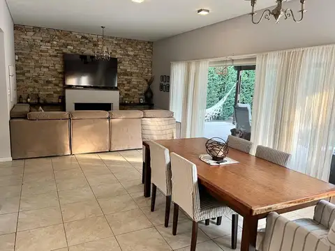 Casa en Alquiler en Canning, USD 2.000