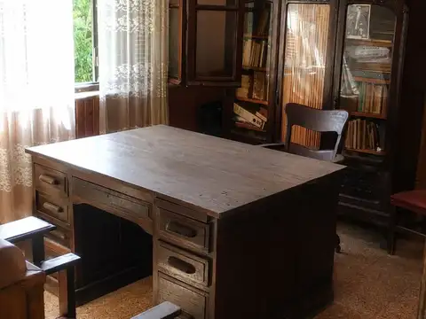 CASA EN VENTA CON BUENA UBICACION Y GRAN POTENCIAL