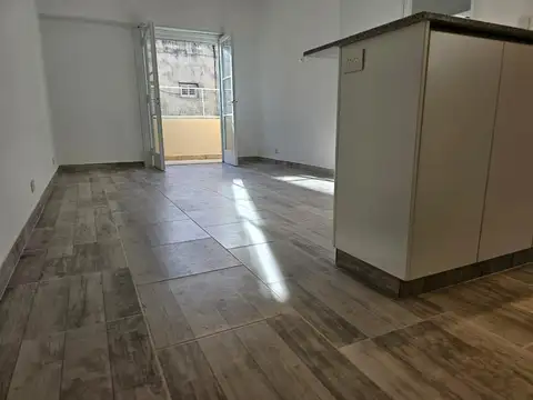 Departamento en Alquiler en Vicente Lopez Vias / Rio, $ 1.100.000