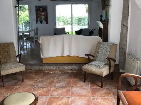 LOS LAGARTOS C.C.
