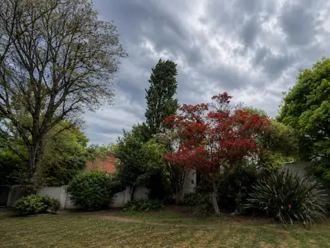Terreno en Venta en La Horqueta, USD 360.000