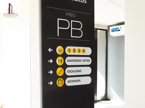 Oficina en Alquiler con 1 cochera
