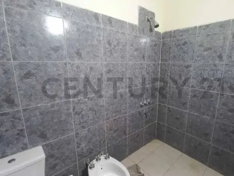 Venta de Casa 5 AMBIENTES 2 DORMITORIOS en Las Flores, Córdo