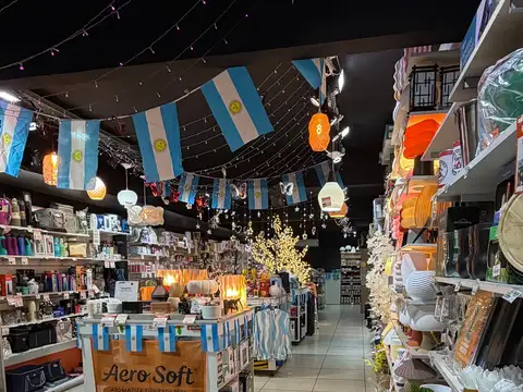Excelente Polirubro / Bazar la zona de Belgrano