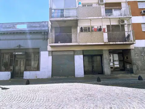 Local en Venta 40 años