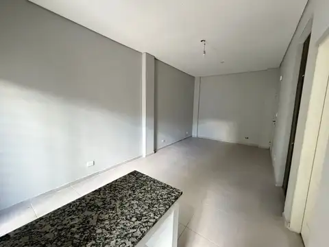 monoambiente en Venta en S. Lugares c/patio