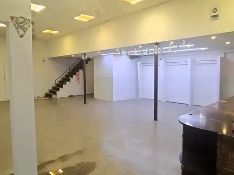 Local comercial en Centro de San Justo.