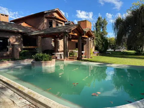 Casa en Nautico Escobar