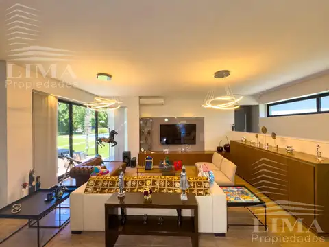 Casa en Venta en Roldan, USD 620.000