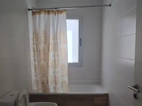 Casa en Alquiler de 3 dormitorios