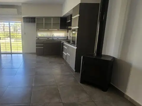 EL VIRARO al 6200 LA CAROLINA
