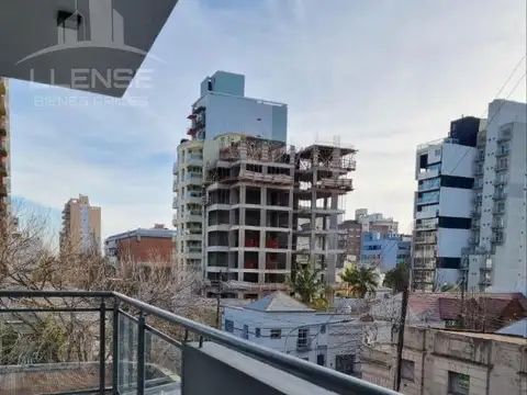 Departamento en Alquiler con 1 cochera