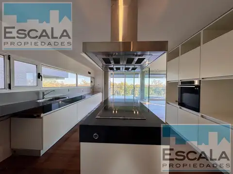 Departamento en Alquiler con 1 cocheras