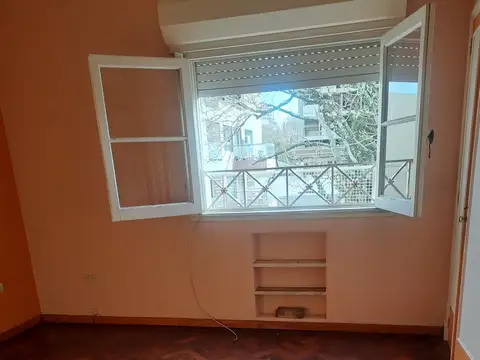 Depto de 2 amb en hermosa zona de Colegiales